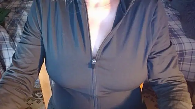 MysteryLadyxXx online show from December 23, 2025, 6:56 am