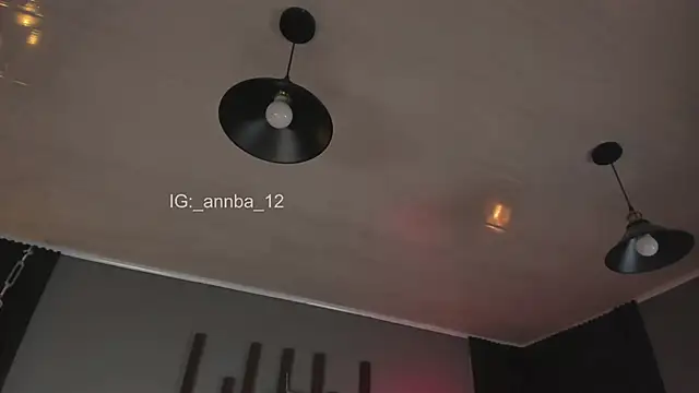 annie barozzi online show from December 3, 2025, 1:32 pm