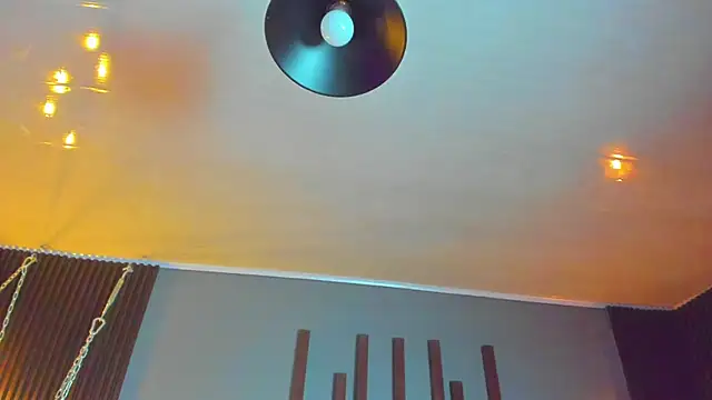 annie barozzi online show from November 11, 2025, 1:28 pm