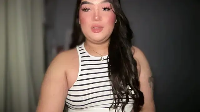 Snapshot of MissCataleyaxxx chatting on December 5, 2025, 1:49 am MissCataleyaxxx online show from December 5, 2025, 1:49 am