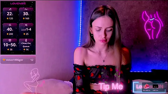 Snapshot of madina_taher chatting on December 16, 2025, 12:31 pm madina taher online show from December 16, 2025, 12:31 pm