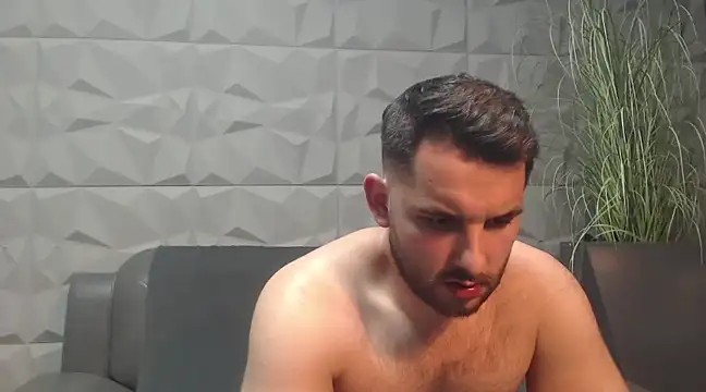 Antoniodiamond online show from March 20, 2025, 12:40 am