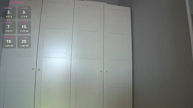 -JuicyMolly- online show from September 9, 2025, 1:09 pm