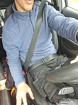 Xcoquinx online show from October 20, 2025, 12:06 pm