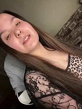 Var Kiss online show from November 29, 2025, 2:06 pm