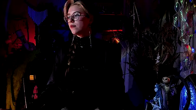 Snapshot of Scarlett_Wanner chatting on January 5, 2025, 7:49 pm Scarlett Wanner online show from January 5, 2025, 7:49 pm