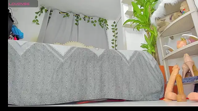 Snapshot of khalyn_jenner chatting on October 21, 2025, 11:26 pm khalyn jenner online show from October 21, 2025, 11:26 pm