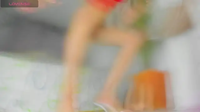 Snapshot of khalyn_jenner chatting on September 30, 2025, 10:05 pm khalyn jenner online show from September 30, 2025, 10:05 pm