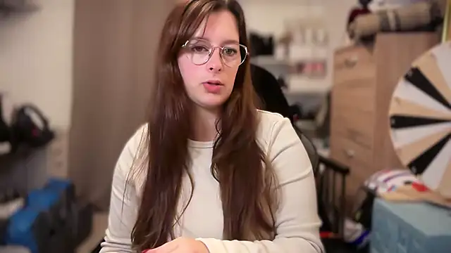 Amai Live online show from October 6, 2025, 6:58 am