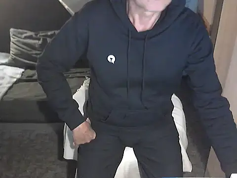 Snapshot of kiam471 chatting on October 1, 2025, 5:39 pm kiam471 online show from October 1, 2025, 5:39 pm