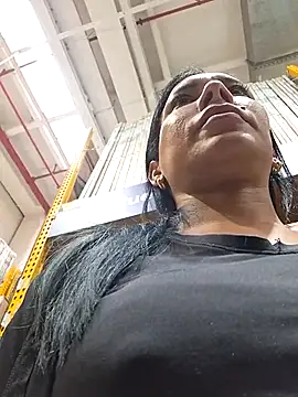 Doll Loren online show from November 24, 2025, 3:01 pm