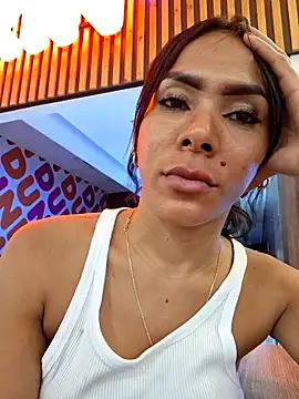 Snapshot of Doll_Loren chatting on January 6, 2026, 6:50 am Doll Loren online show from January 6, 2026, 6:50 am