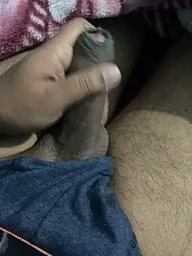 Snapshot of Honey_stranger chatting on January 20, 2025, 7:04 am Honey stranger online show from January 20, 2025, 7:04 am