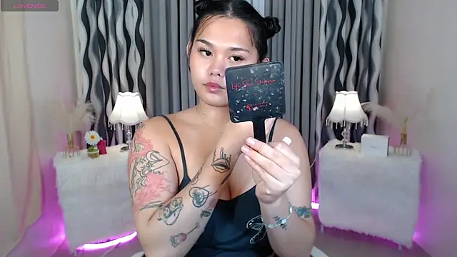 Snapshot of Ella_Fantasiax chatting on September 30, 2025, 2:23 pm Ella Fantasiax online show from September 30, 2025, 2:23 pm