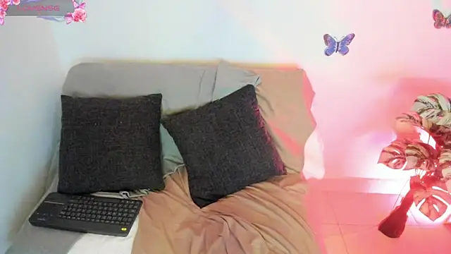 abigail luna online show from January 8, 2025, 1:53 am