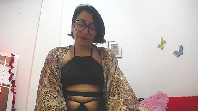 Snapshot of hornywife_ chatting on May 4, 2026, 2:42 pm hornywife online show from May 4, 2026, 2:42 pm