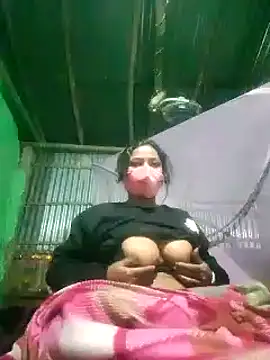 Shristiprakash0 online show from January 17, 2025, 5:19 pm