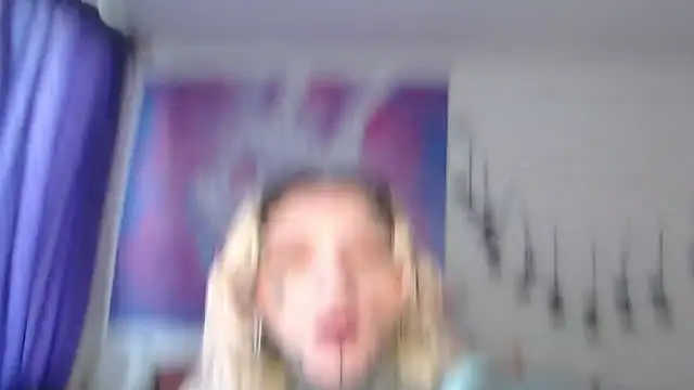 Snapshot of SLOPPYTITSS chatting on September 19, 2025, 12:20 pm SLOPPYTITSS online show from September 19, 2025, 12:20 pm