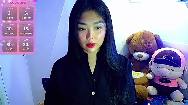 Snapshot of TR4NSCUTI3 chatting on September 30, 2025, 6:14 pm TR4NSCUTI3 online show from September 30, 2025, 6:14 pm