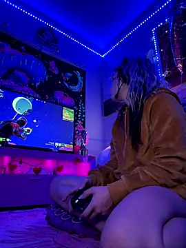 Cutiepiespanks online show from November 9, 2025, 7:45 am