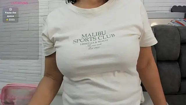 Snapshot of allice_green chatting on May 30, 2026, 1:45 am allice green online show from May 30, 2026, 1:45 am