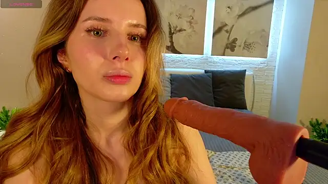Snapshot of Betty_June chatting on May 13, 2026, 8:38 pm Betty June online show from May 13, 2026, 8:38 pm