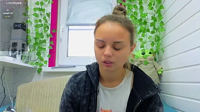 Snapshot of Misss_Vikk chatting on September 26, 2025, 6:31 am Misss Vikk online show from September 26, 2025, 6:31 am