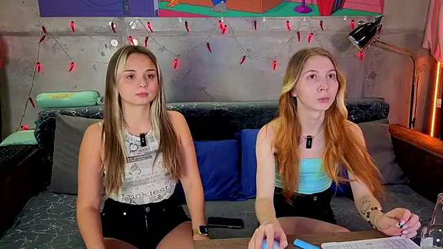 Snapshot of Misss_Vikk chatting on November 14, 2025, 1:48 pm Misss Vikk online show from November 14, 2025, 1:48 pm