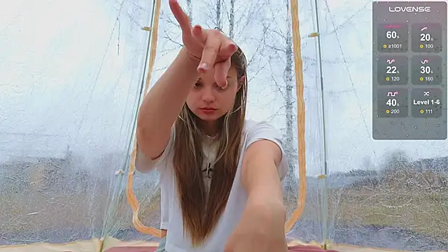 Misss Vikk online show from April 6, 2026, 8:26 am