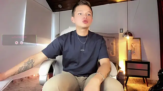 Snapshot of Tim_wolf chatting on November 22, 2025, 9:24 pm Tim wolf online show from November 22, 2025, 9:24 pm