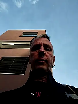 seelengleich online show from November 14, 2025, 2:43 pm