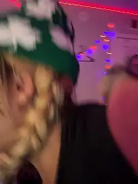 Snapshot of N1NT3NDH03 chatting on November 26, 2025, 4:45 am N1NT3NDH03 online show from November 26, 2025, 4:45 am