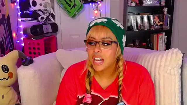 Snapshot of N1NT3NDH03 chatting on November 22, 2025, 4:55 am N1NT3NDH03 online show from November 22, 2025, 4:55 am