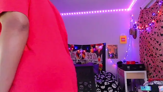 Snapshot of N1NT3NDH03 chatting on September 19, 2025, 11:25 am N1NT3NDH03 online show from September 19, 2025, 11:25 am