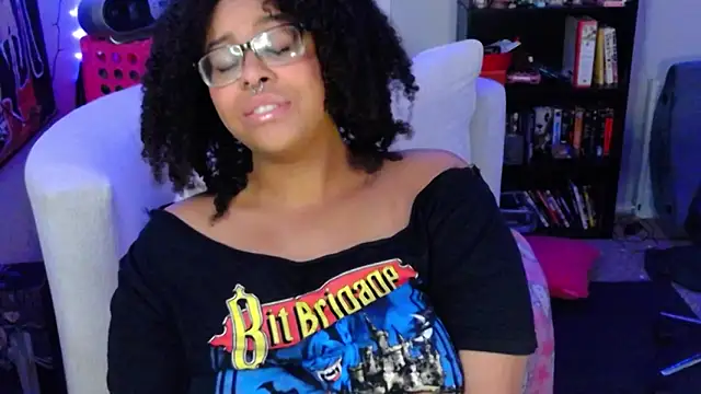 Snapshot of N1NT3NDH03 chatting on December 18, 2025, 7:13 am N1NT3NDH03 online show from December 18, 2025, 7:13 am