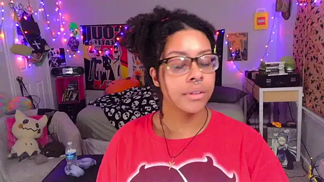 Snapshot of N1NT3NDH03 chatting on September 30, 2025, 11:49 am N1NT3NDH03 online show from September 30, 2025, 11:49 am