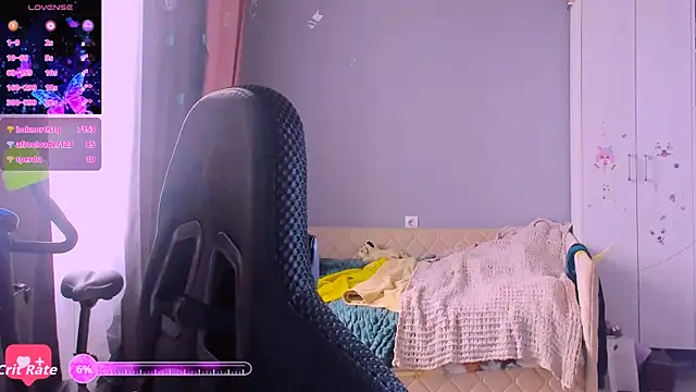 MollyLollipop online show from April 8, 2026, 5:20 am