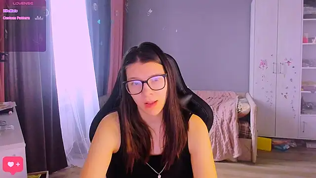 MollyLollipop online show from March 14, 2026, 7:14 am