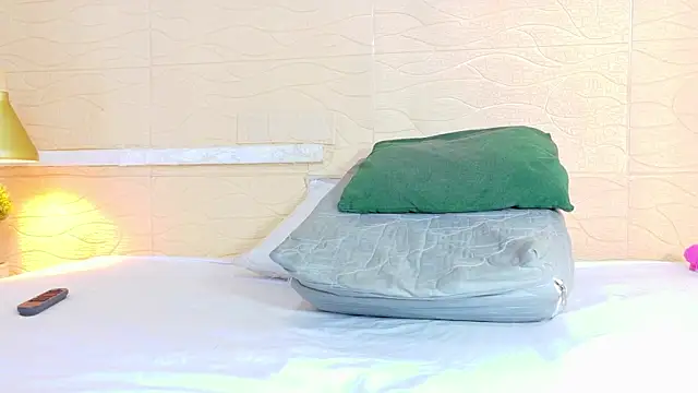 Snapshot of Sweet_baby_hellen chatting on March 15, 2025, 4:24 am Sweet baby hellen online show from March 15, 2025, 4:24 am