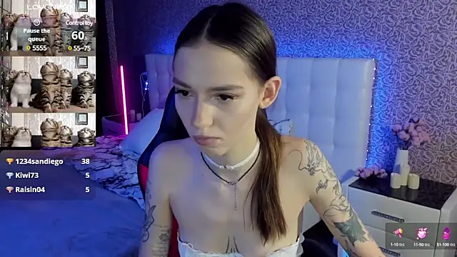 SophieCatty online show from February 22, 2025, 12:18 pm