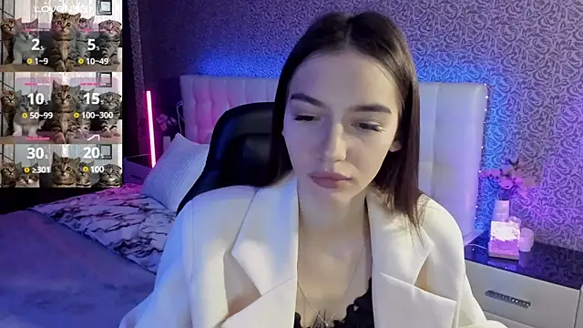 SophieCatty online show from March 3, 2025, 7:24 am