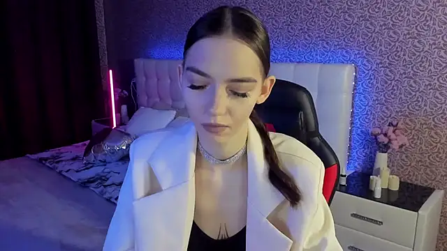 SophieCatty online show from February 25, 2025, 6:47 am