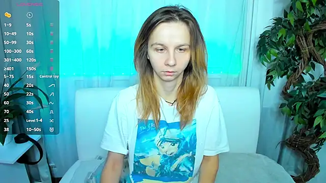 Snapshot of Bell_a_mi_ chatting on November 24, 2025, 12:16 pm Bell a mi online show from November 24, 2025, 12:16 pm