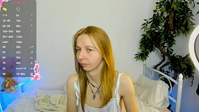 Snapshot of Bell_a_mi_ chatting on April 26, 2026, 1:30 pm Bell a mi online show from April 26, 2026, 1:30 pm