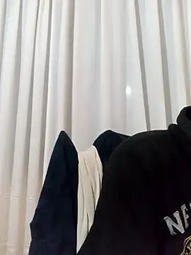 Snapshot of White_rabbit_ chatting on March 13, 2025, 7:17 pm White rabbit  online show from March 13, 2025, 7:17 pm