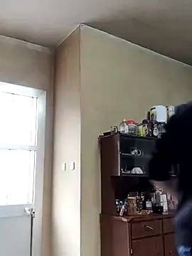 Snapshot of White_rabbit_ chatting on March 7, 2025, 8:34 am White rabbit  online show from March 7, 2025, 8:34 am