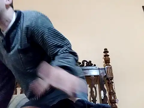 Snapshot of White_rabbit_ chatting on February 5, 2025, 8:35 pm White rabbit  online show from February 5, 2025, 8:35 pm