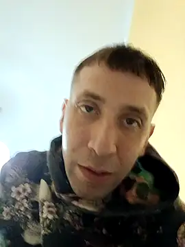 Snapshot of White_rabbit_ chatting on October 25, 2025, 11:53 am White rabbit  online show from October 25, 2025, 11:53 am