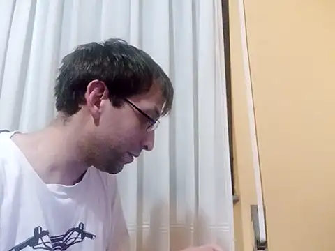 Snapshot of White_rabbit_ chatting on March 14, 2025, 9:32 pm White rabbit  online show from March 14, 2025, 9:32 pm