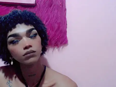 Snapshot of nickyminach_ chatting on January 13, 2026, 12:15 am nickyminach online show from January 13, 2026, 12:15 am